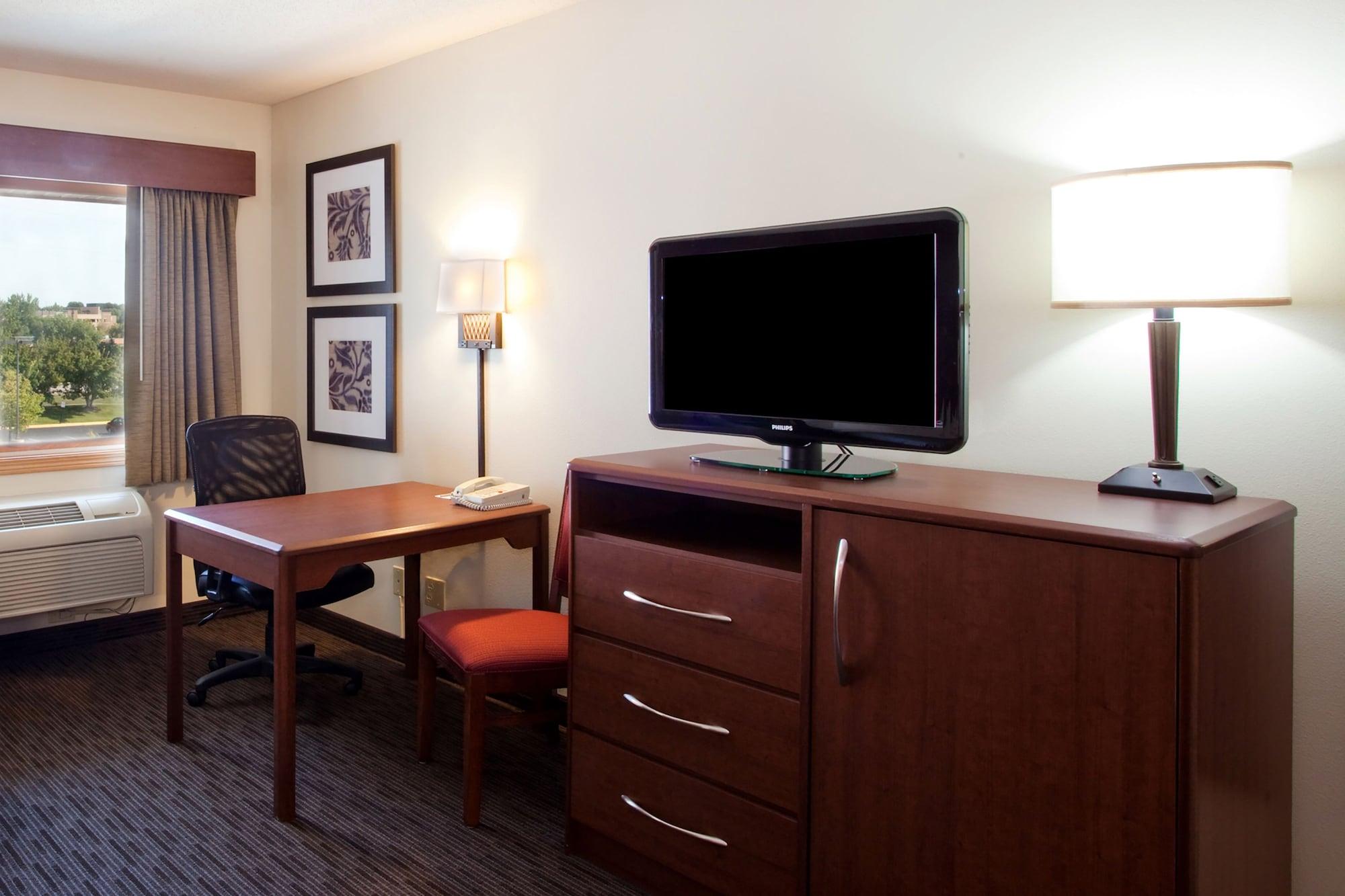 Americinn By Wyndham Fargo West Acres Экстерьер фото