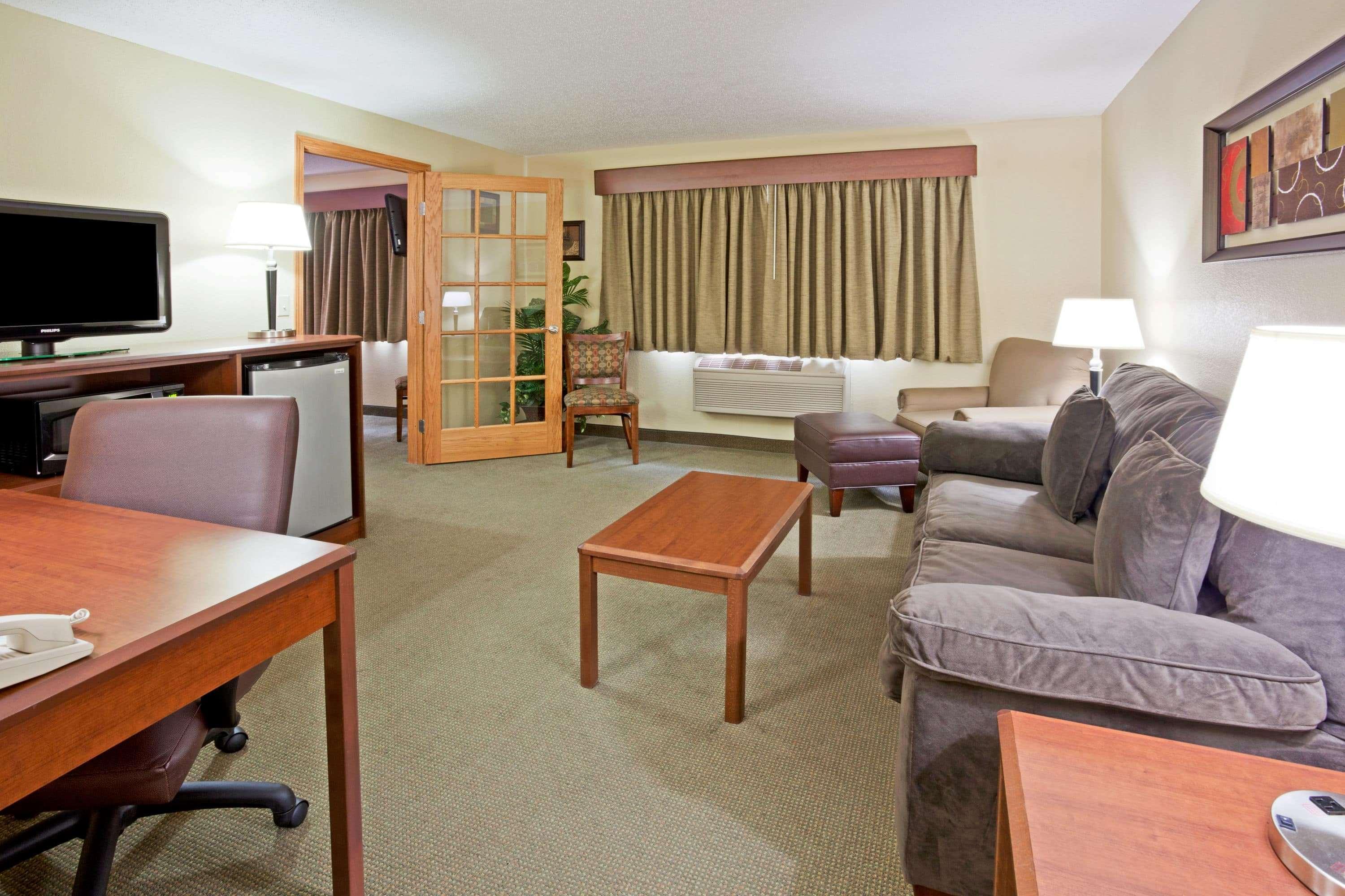 Americinn By Wyndham Fargo West Acres Экстерьер фото