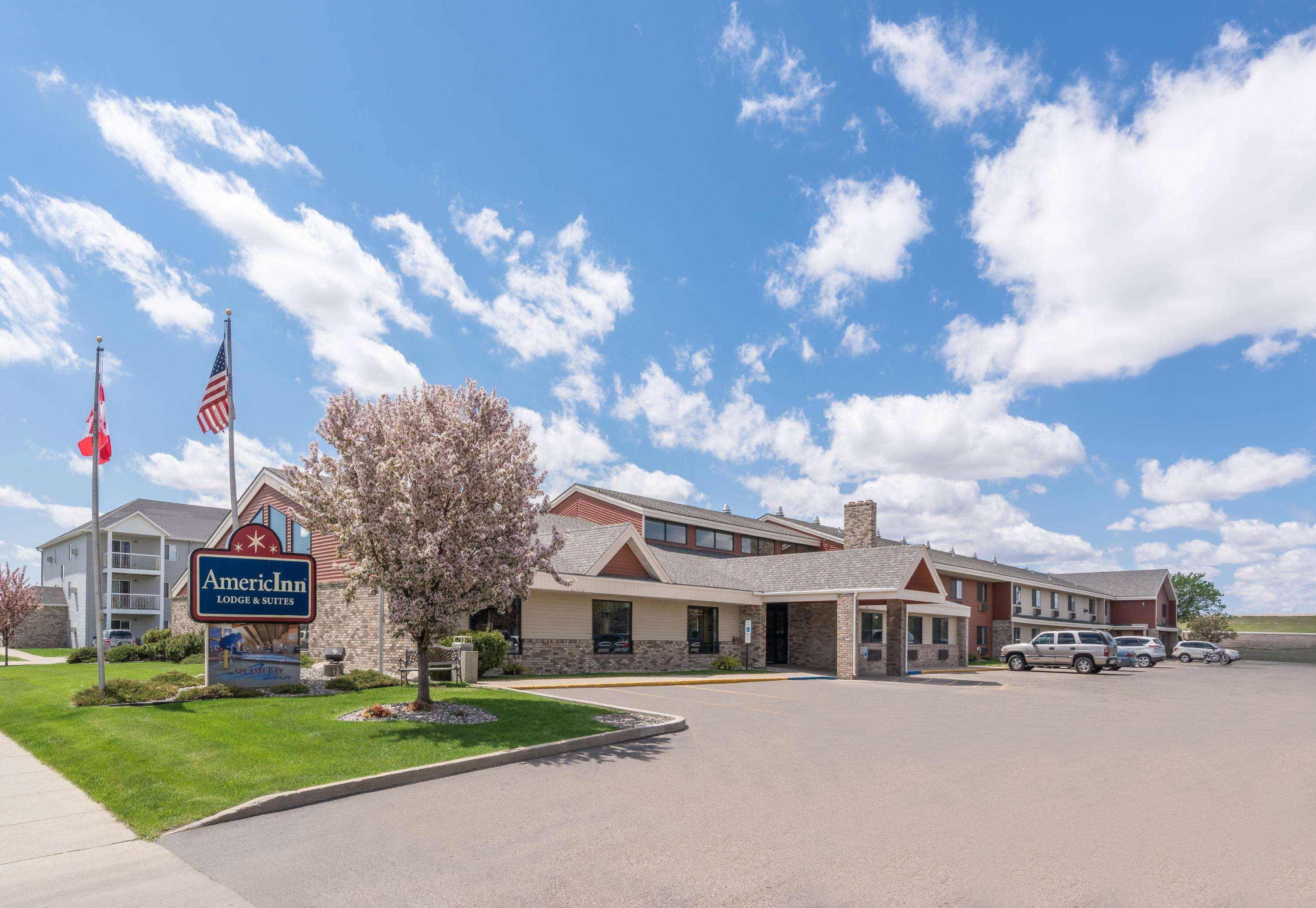 Americinn By Wyndham Fargo West Acres Экстерьер фото