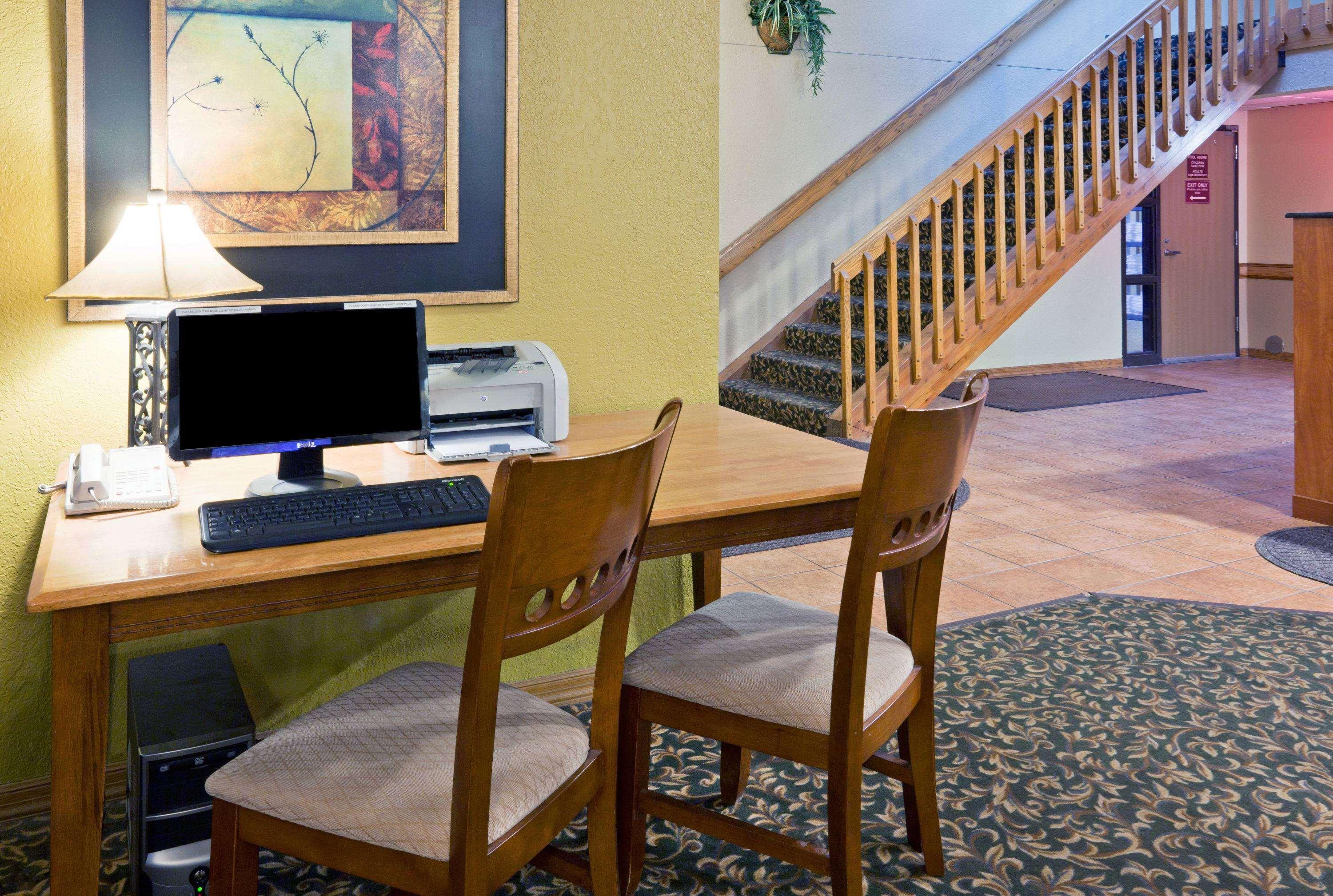 Americinn By Wyndham Fargo West Acres Экстерьер фото
